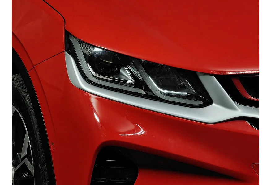 Geely Coolray 1.5T 7DCT 2WD (150 л.с.) Flagship Красный в АВИЛОН. Слайд №10