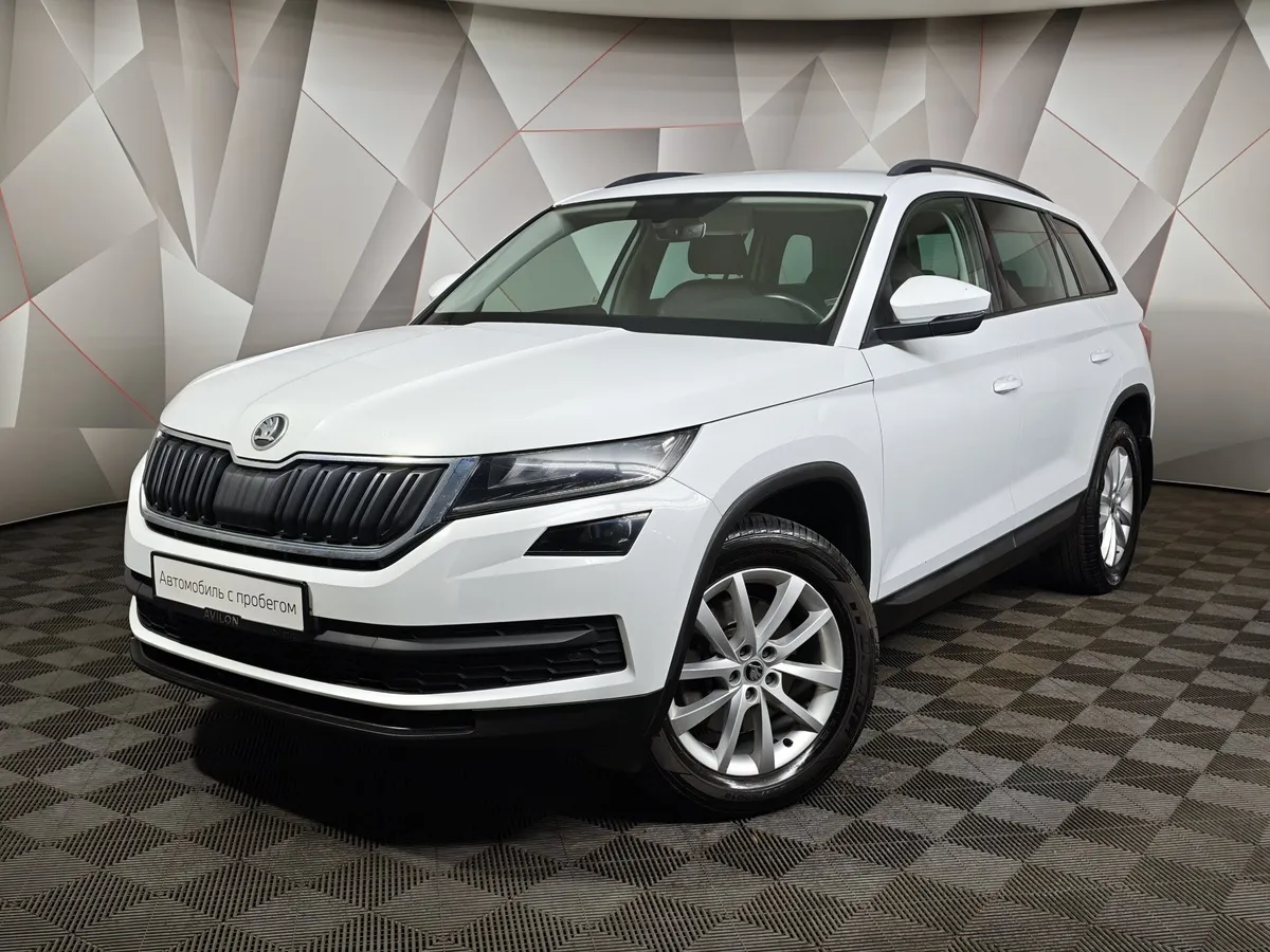 АВИЛОН - Skoda Kodiaq 2.0 TSI DSG 4X4 (180 л.с.) Белый - slide 10165787