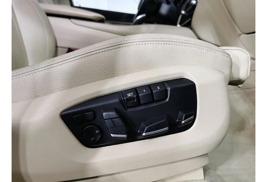 BMW X6 xDrive35i Steptronic (306 л.с.) Красный в АВИЛОН. Слайд №18