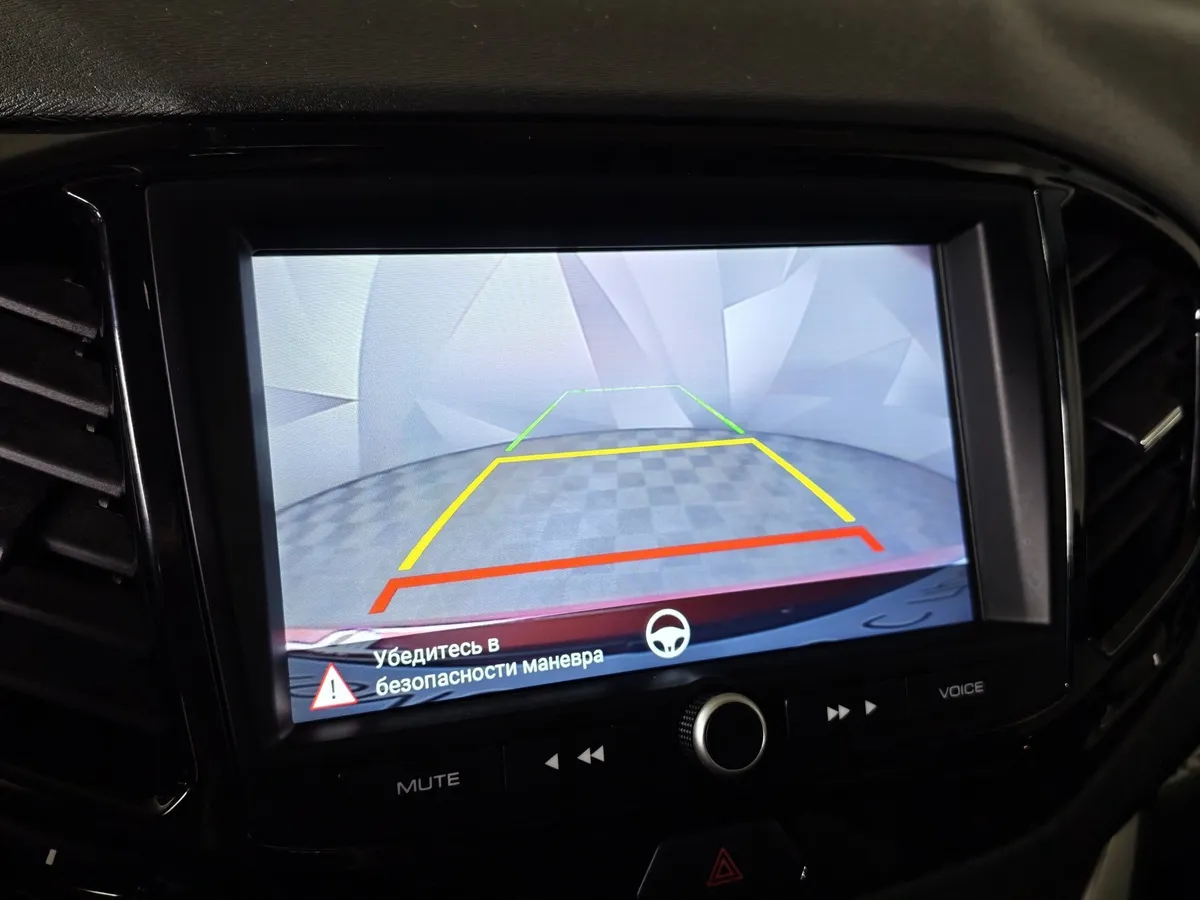 ВАЗ (Lada) Vesta 1.6 CVT (113 л.с.) Красный в АВИЛОН. Слайд №21