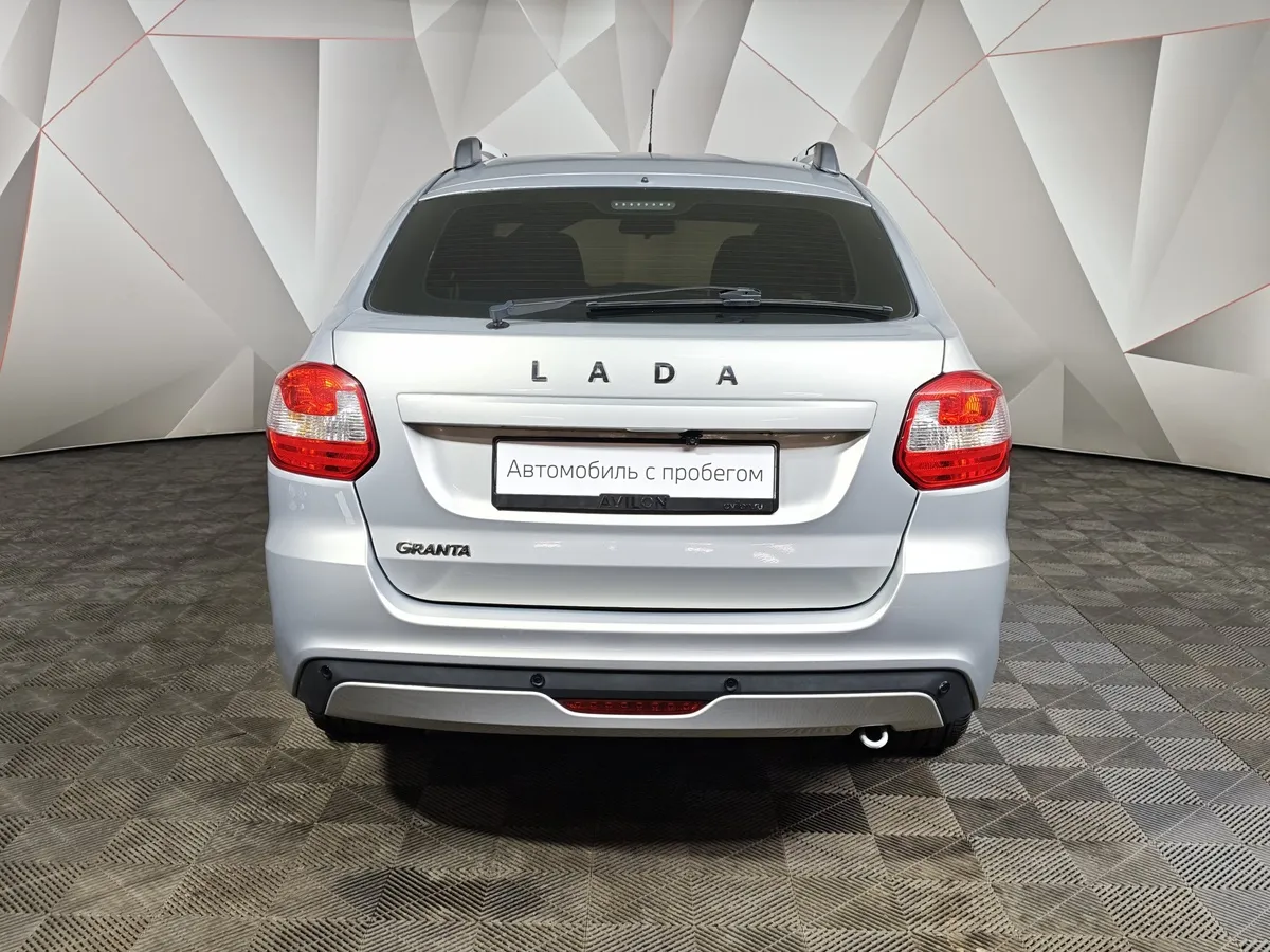 ВАЗ (Lada) Granta 1.6 MT 8кл (87 л.с.) Серый в АВИЛОН. Слайд №8