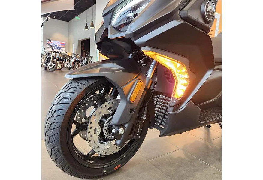 QJMOTOR FORT 350 350 см³ (34 л.с.) 350 Черный в АВИЛОН. Слайд №15