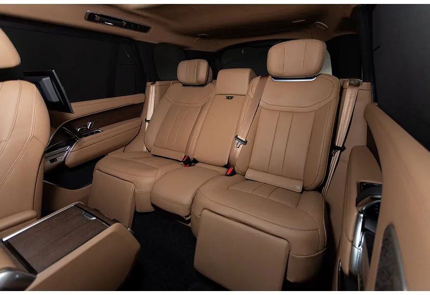 Land Rover Range Rover 4.4 P530 V8 LWB AT AWD (530 л.с.) Autobiography Черный в АВИЛОН. Слайд №10