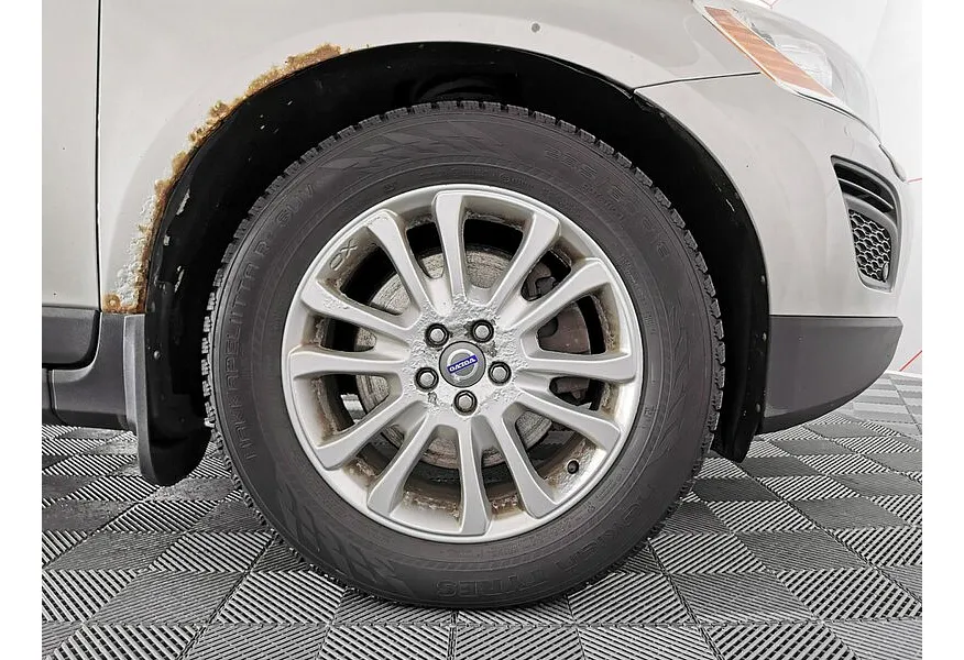 Volvo XC60 2.4 D5 Geartronic AWD (215 л.с.) Бежевый в АВИЛОН. Слайд №9