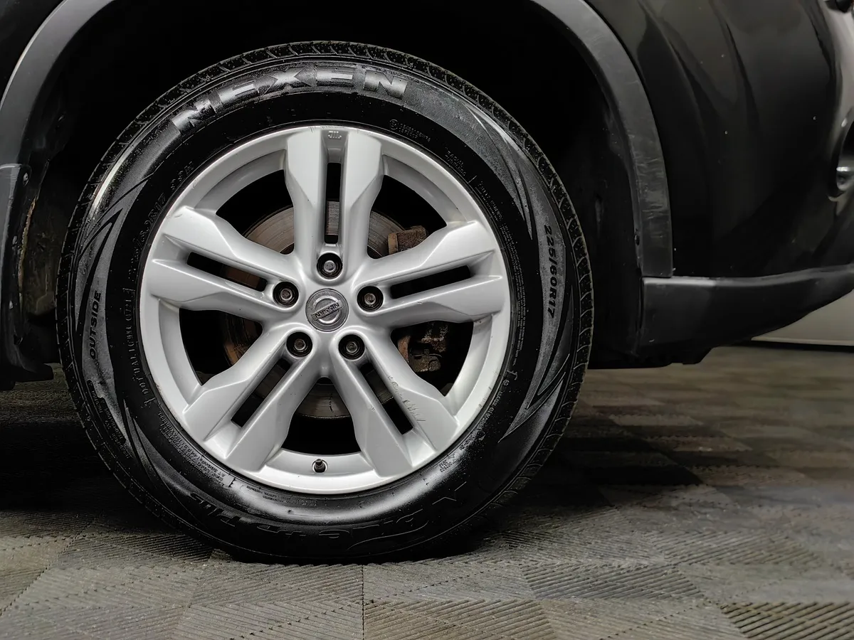 Nissan X-Trail 2.5 CVT AWD (171 л.с.) LE Top Черный в АВИЛОН. Слайд №9
