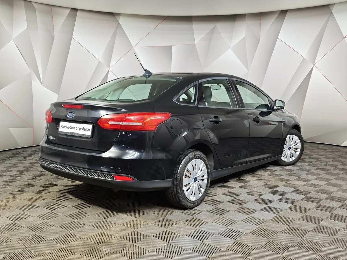Ford Focus 1.6 Ti-VCT PowerShift (125 л.с.) Trend Черный в АВИЛОН. Слайд №2
