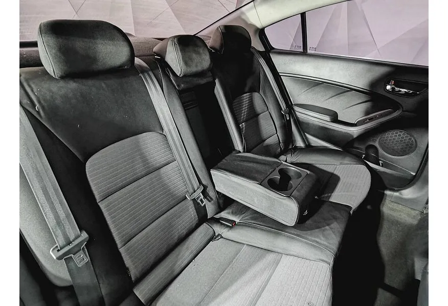 Kia Cerato 1.6 AT (130 л.с.) Черный в АВИЛОН. Слайд №17