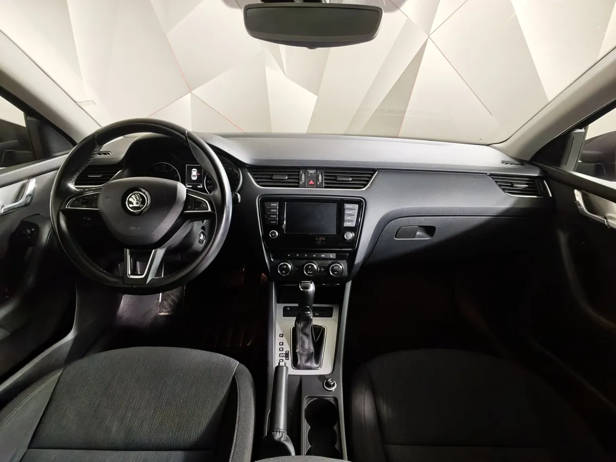Skoda Octavia 1.6 MPI AT (110 л.с.) Коричневый в АВИЛОН. Слайд №14