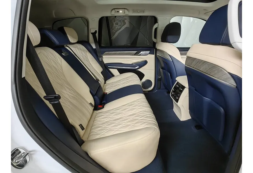 TANK 500 3.0 Turbo V6 AT 4WD (299 л.с.) Премиум Белый в АВИЛОН. Слайд №13