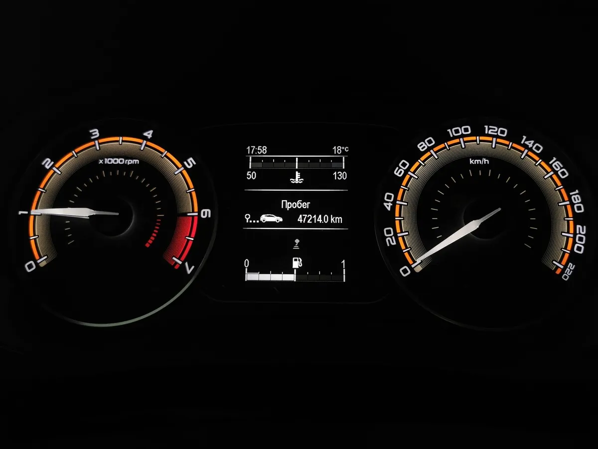 ВАЗ (Lada) Vesta 1.6 MT (106 л.с.) Белый в АВИЛОН. Слайд №17