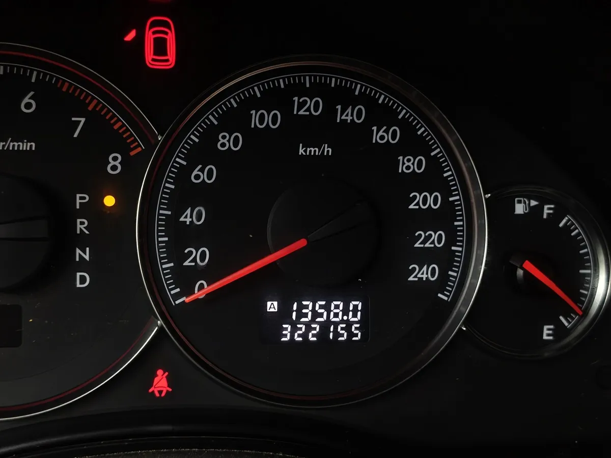 Subaru Legacy 2.5 AT 4WD (173 л.с.) Серый в АВИЛОН. Слайд №16
