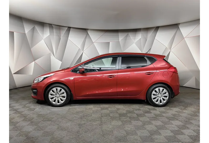 Kia Ceed 1.6 AT (130 л.с.) Comfort Красный в АВИЛОН. Слайд №5