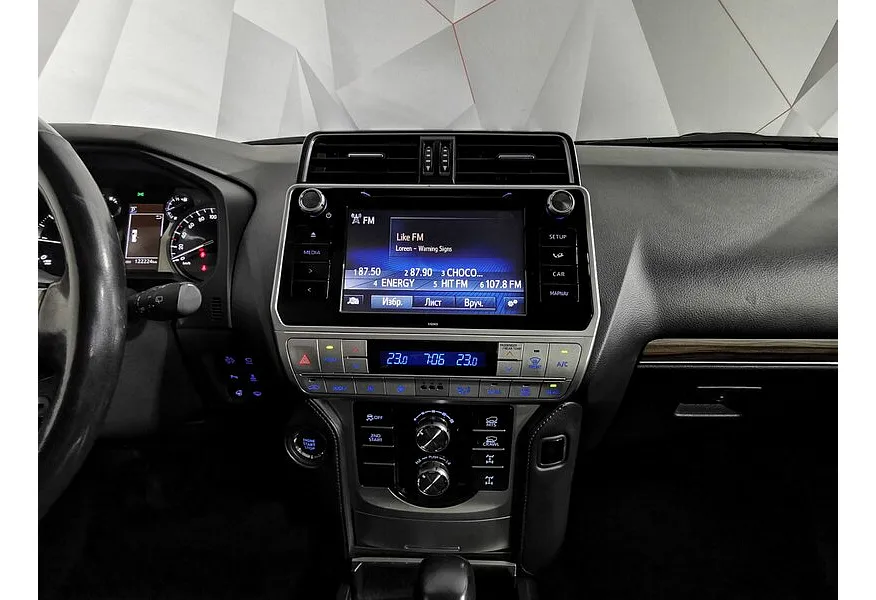 АВИЛОН - Toyota Land Cruiser Prado 2.8 D AT 4WD (5 мест) (177 л.с.) Комфорт Белый - slide 12