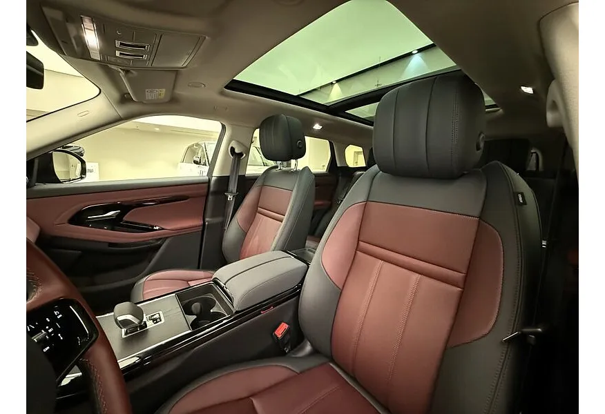 Land Rover Range Rover Evoque 2.0 AT 4WD (249 л.с.) Driving Light Glory Черный в АВИЛОН. Слайд №10