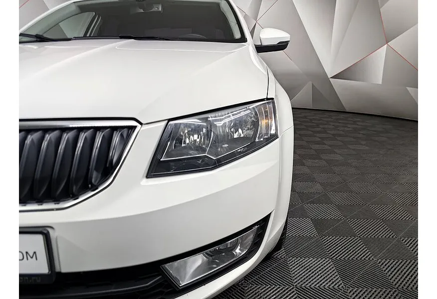 АВИЛОН - Skoda Octavia 1.4 TSI MT (150 л.с.) Hockey Edition Белый - slide 16