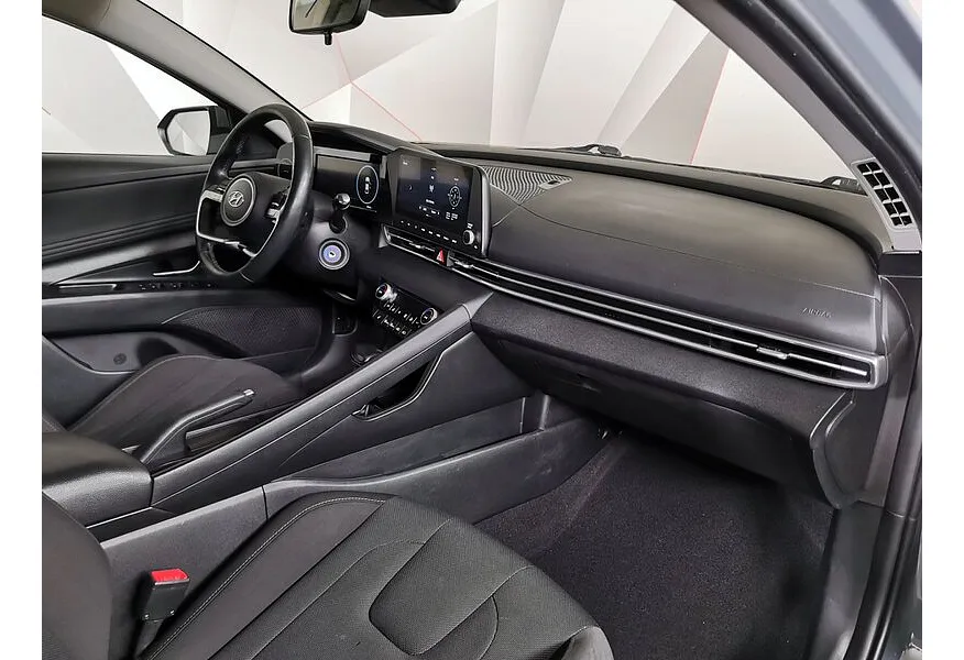 Hyundai Elantra 1.6 AT (128 л.с.) Elegance Серый в АВИЛОН. Слайд №13