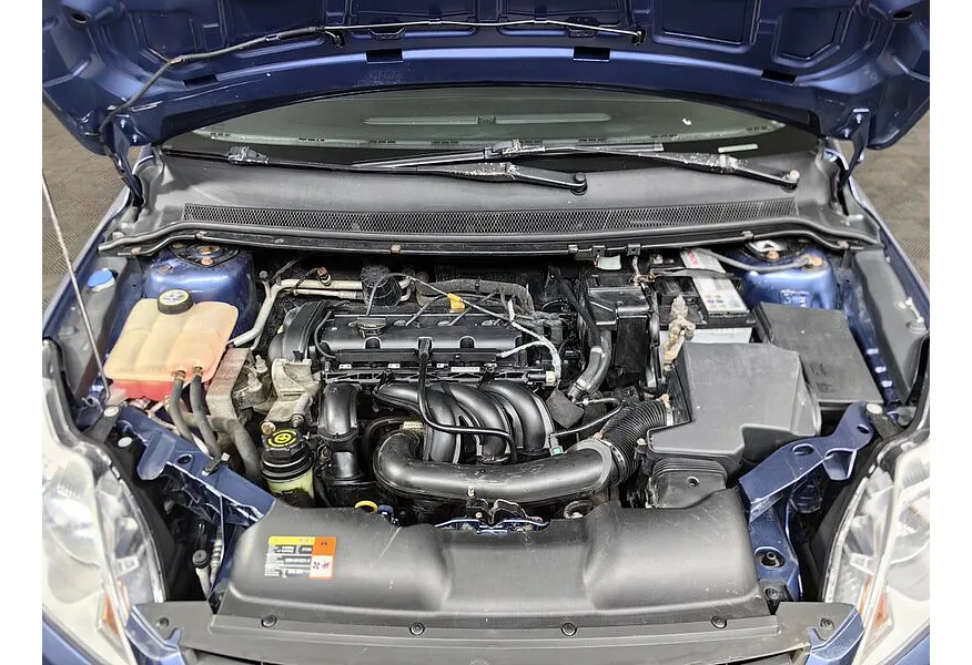 Ford Focus 1.6 AT (101 л.с.) Trend Синий в АВИЛОН. Слайд №11