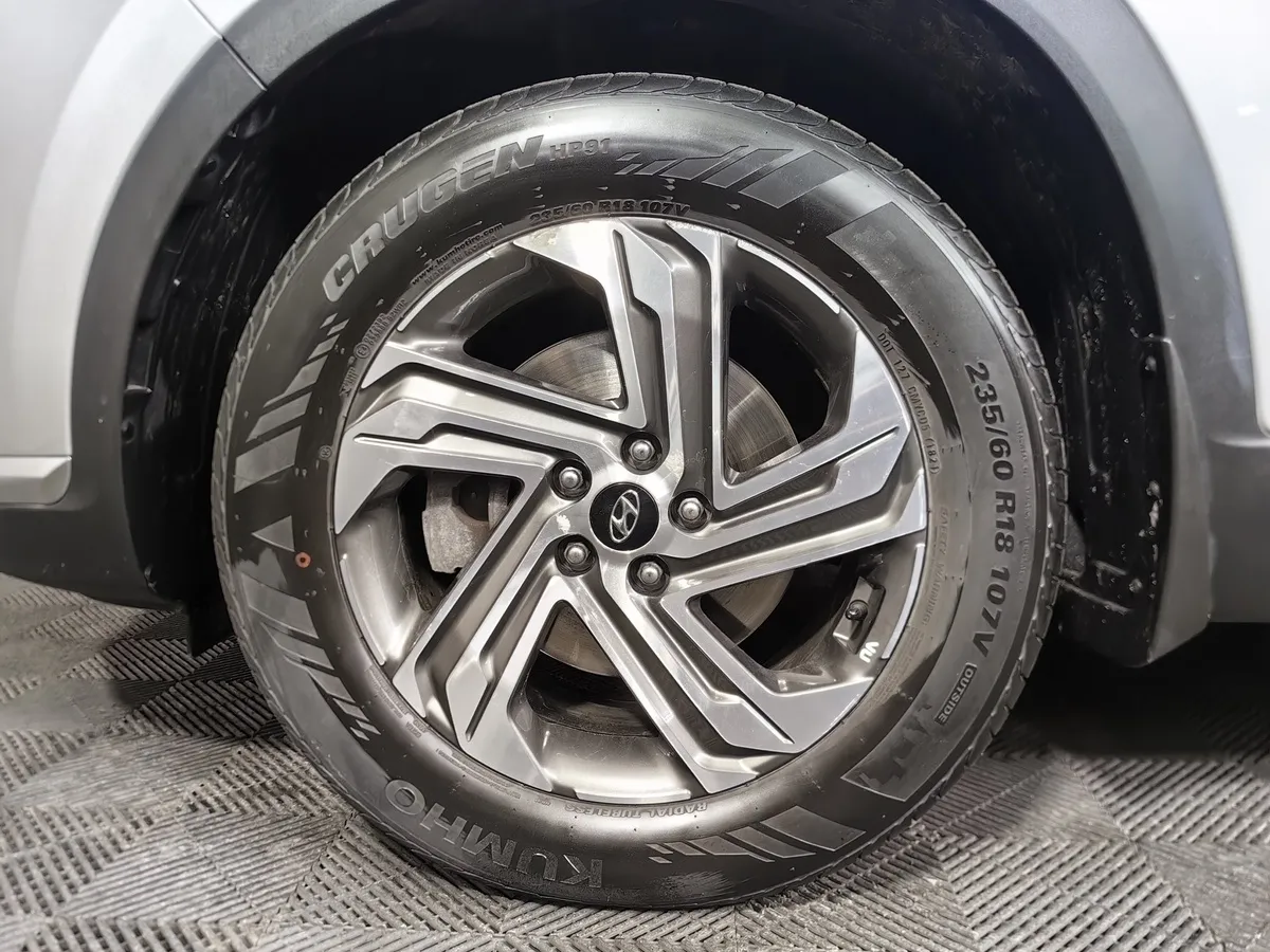 Hyundai Santa Fe 2.5 AWD 6AT (180 л.с.) Prestige Серый в АВИЛОН. Слайд №9