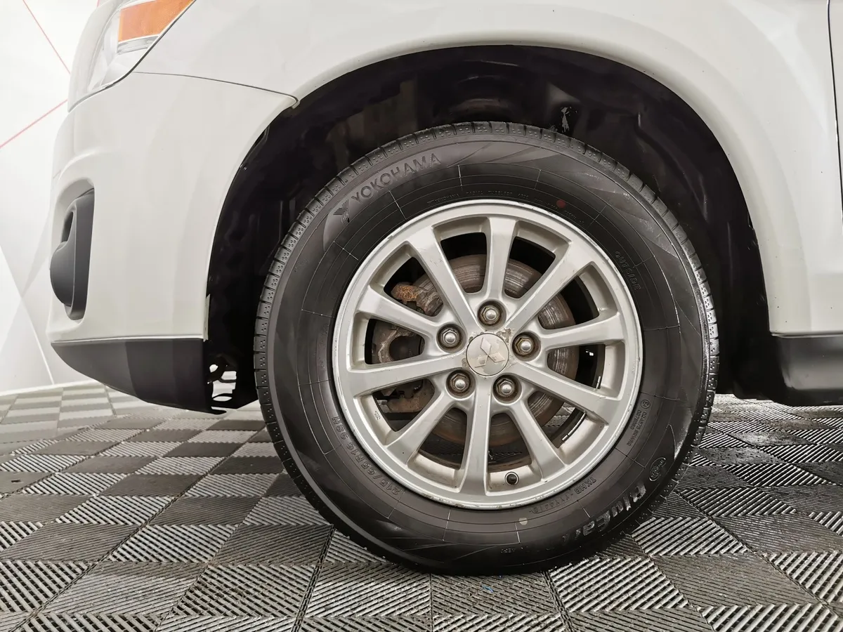Mitsubishi ASX 1.6 MT 2WD (117 л.с.) Белый в АВИЛОН. Слайд №9