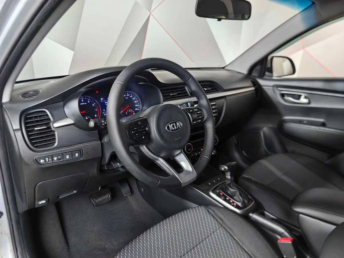 Kia Rio X-Line 1.6 AT (123 л.с.) Luxe Серый в АВИЛОН. Слайд №19