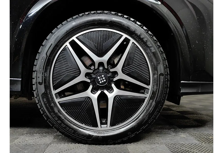 EVOLUTE i-SPACE 1.5 CVT (287 л.с.) Черный в АВИЛОН. Слайд №9