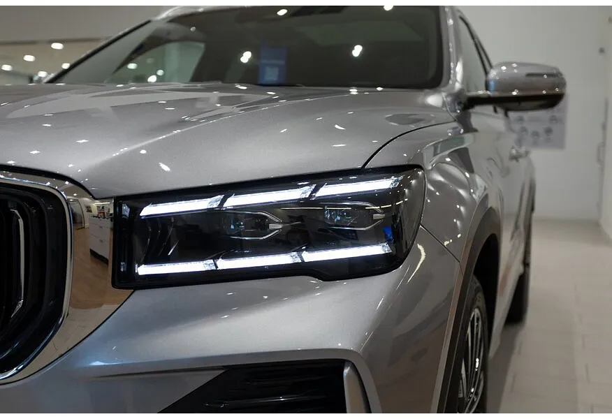 Geely Monjaro 2.0T 8AT 4WD (238 л.с.) Flagship Серебристый в АВИЛОН. Слайд №21