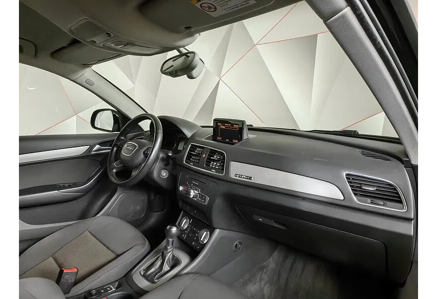 Audi Q3 2.0 TFSI quattro S tronic (170 л.с.) Черный в АВИЛОН. Слайд №12