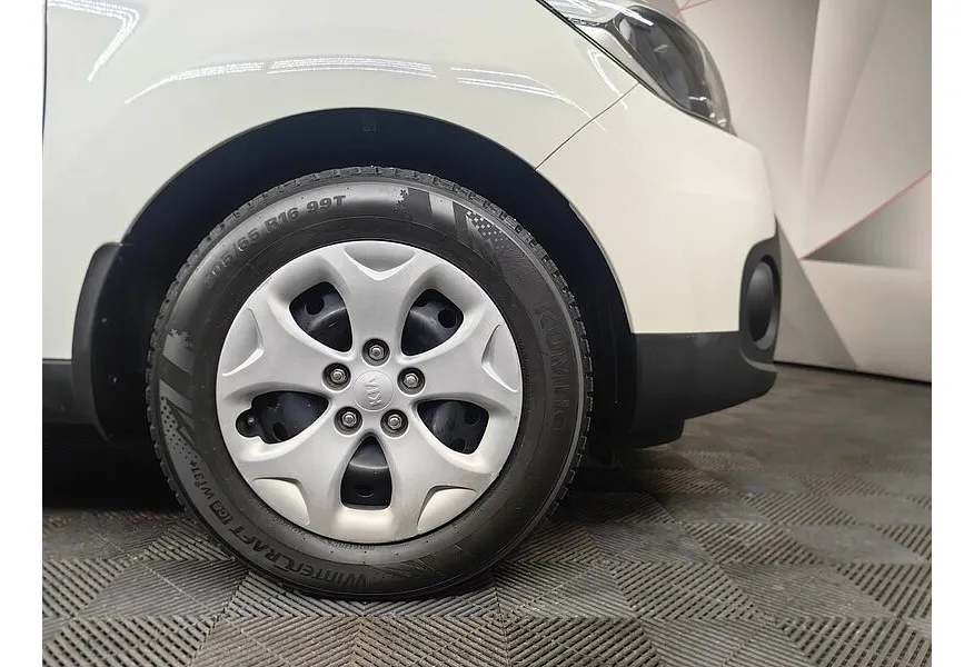 Kia Soul 1.6 MT (124 л.с.) Белый в АВИЛОН. Слайд №9