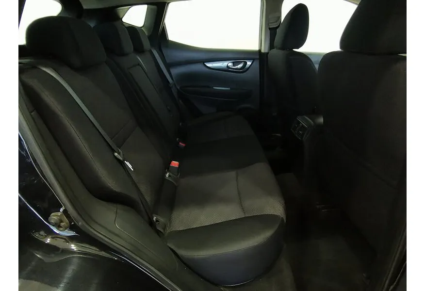 Nissan Qashqai 1.2 DIG-T MT (115 л.с.) Черный в АВИЛОН. Слайд №15