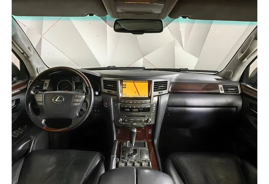 Lexus LX 570 AT (367 л.с.) Черный в АВИЛОН. Слайд №12