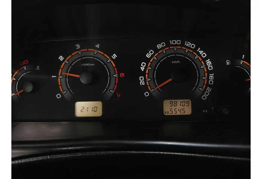 ВАЗ (Lada) Niva 1.7 MT 4WD (80 л.с.) Black Белый в АВИЛОН. Слайд №17