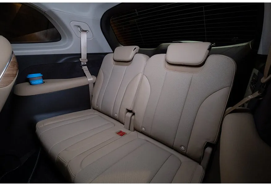 Seres M7 1.5 AT AWD (439 л.с.) Premium Черный в АВИЛОН. Слайд №9