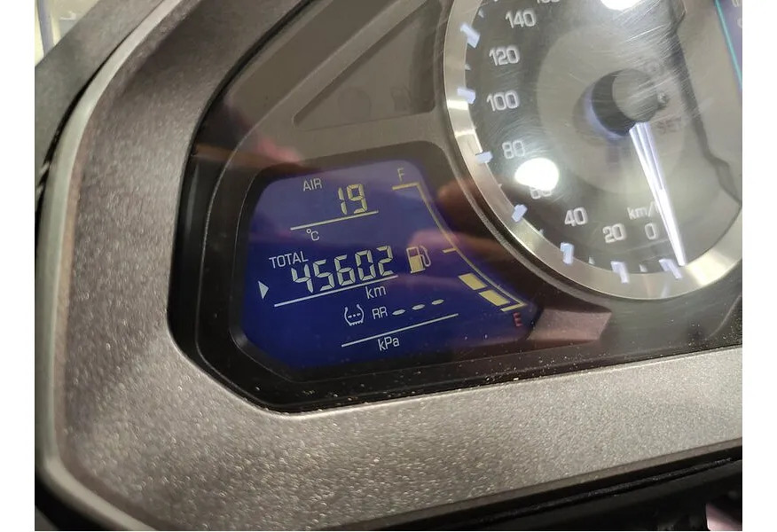 Honda GL1800 1833 см³ (126 л.с.) 1833 Красный в АВИЛОН. Слайд №9