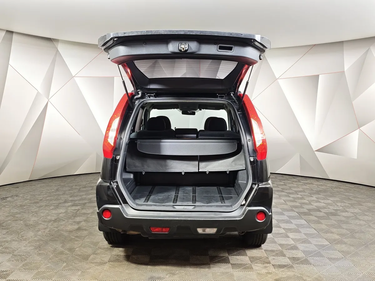 Nissan X-Trail 2.0 CVT AWD (141 л.с.) Черный в АВИЛОН. Слайд №12