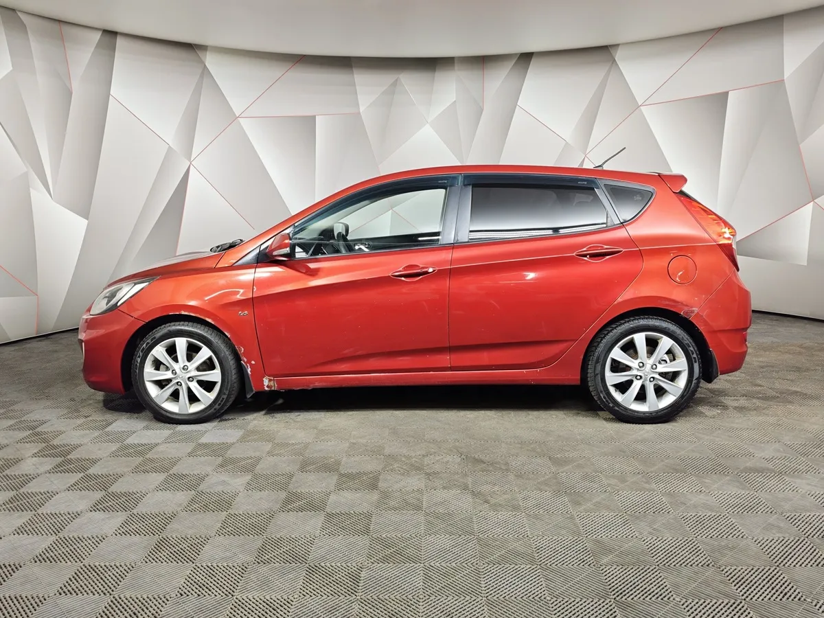 Hyundai Solaris 1.6 AT (123 л.с.) Comfort Красный в АВИЛОН. Слайд №5