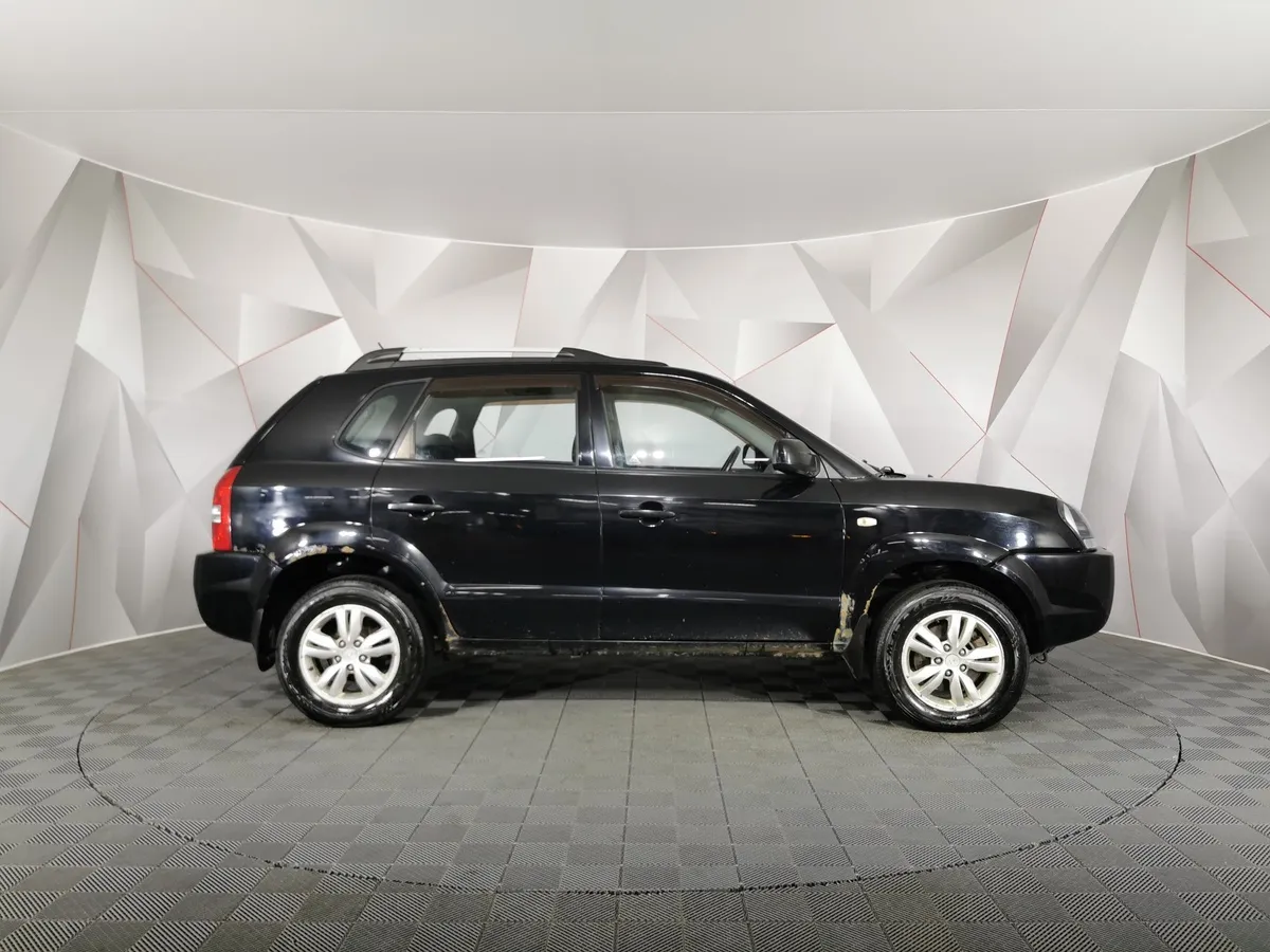 Hyundai Tucson 2.0 AT (150 л.с.) Черный в АВИЛОН. Слайд №6