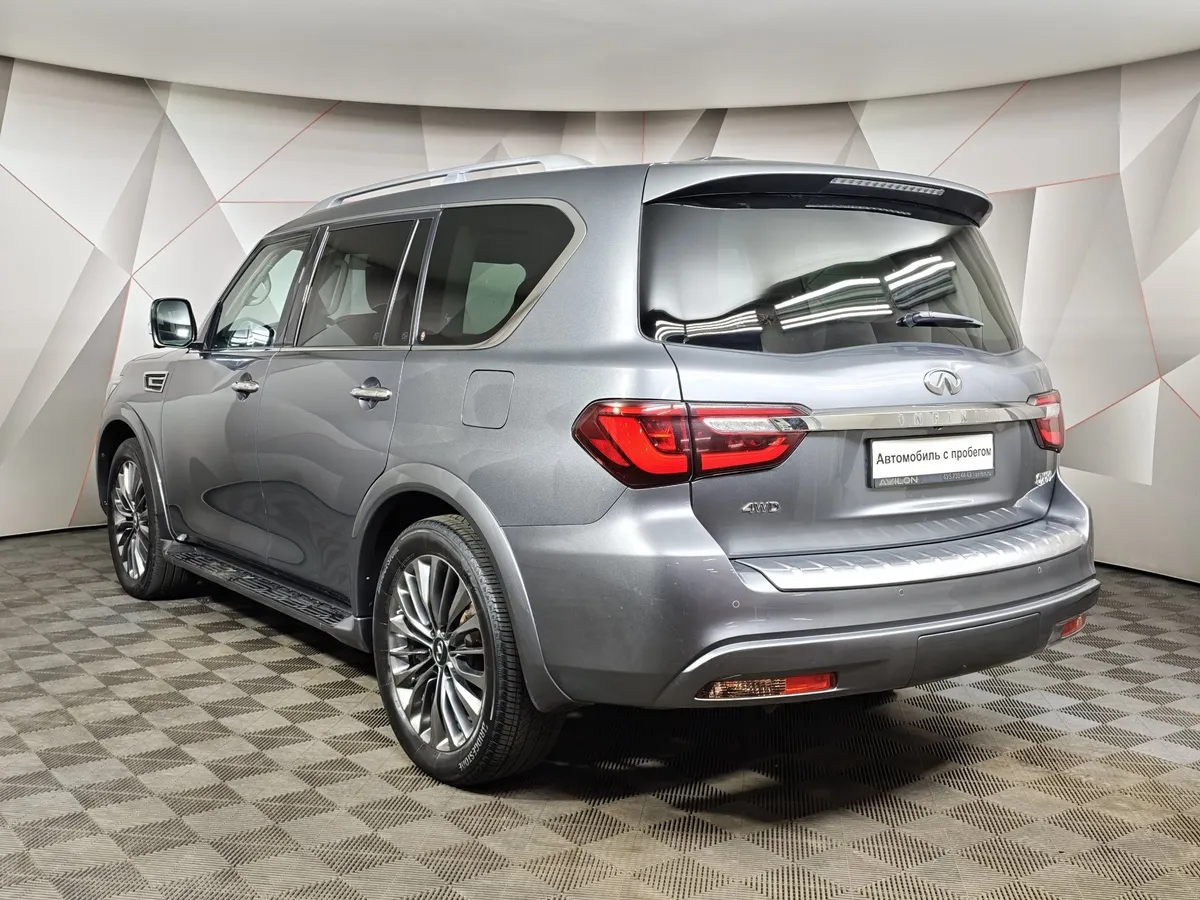 Infiniti QX80 5.6 АТ AWD (405 л.с.) Серый в АВИЛОН. Слайд №4