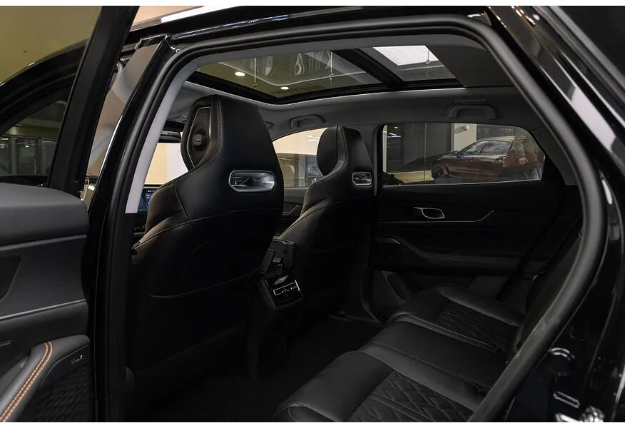 Changan UNI-K 2.0 AT 4WD (226 л.с.) Tech Черный в АВИЛОН. Слайд №9