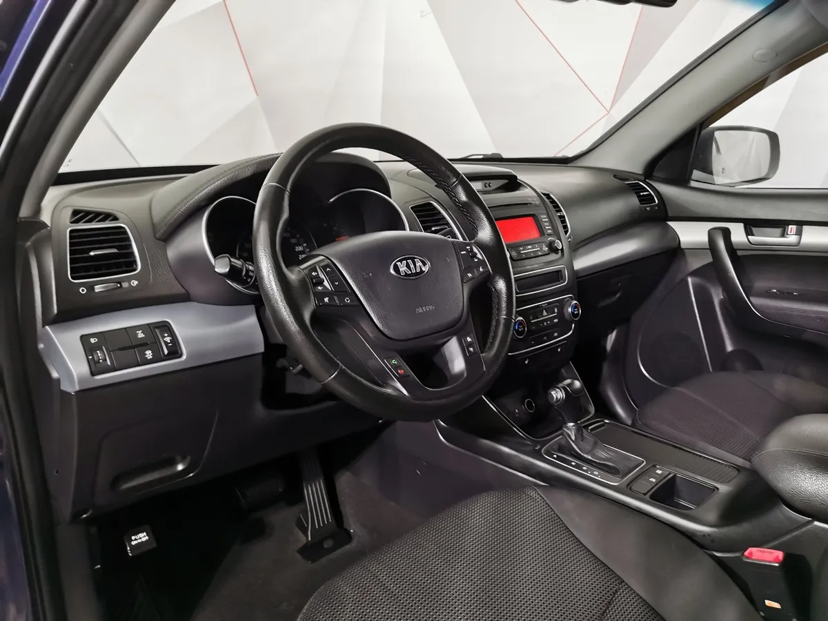 Kia Sorento 2.2 CRDi AT AWD (200 л.с.) Luxe Синий в АВИЛОН. Слайд №18