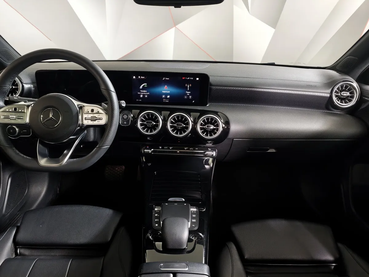 Mercedes-Benz A-Класс A 200 7G-DCT (150 л.с.) Sport Белый в АВИЛОН. Слайд №15
