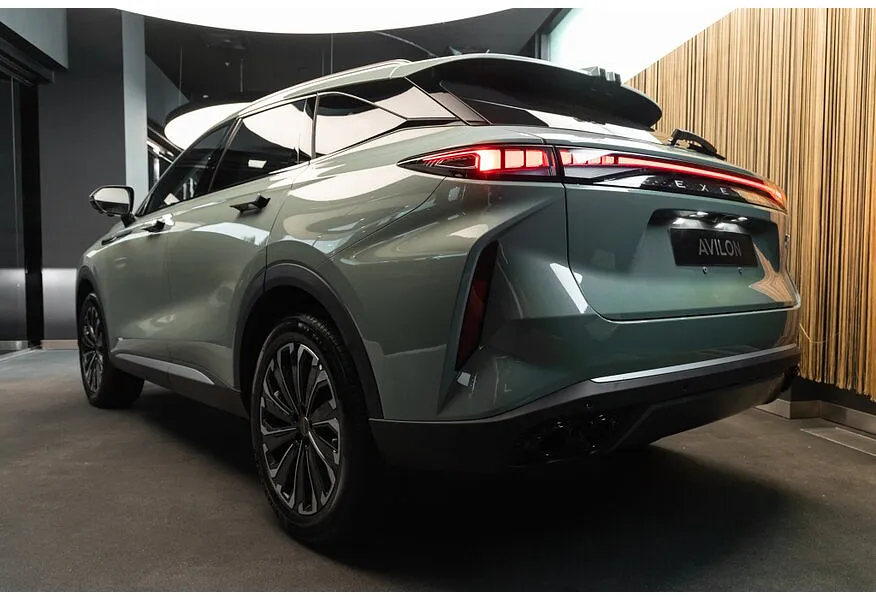 LIVE. Слайд №5