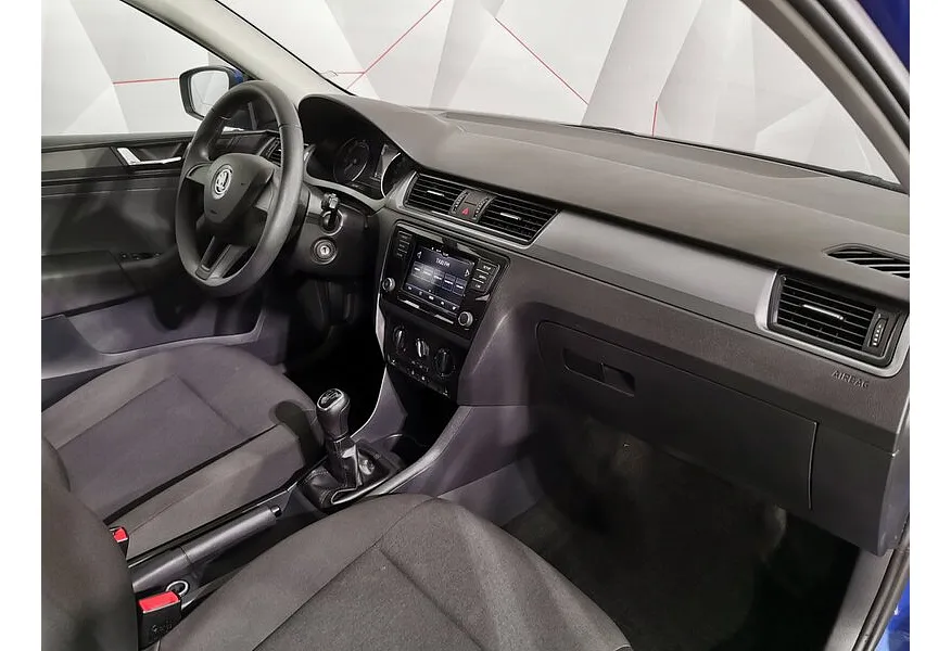 Skoda Rapid 1.6 MT (90 л.с.) Синий в АВИЛОН. Слайд №13