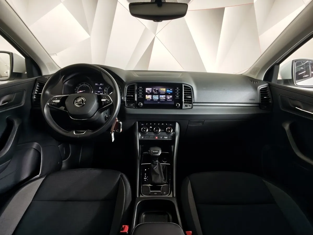 Skoda Karoq 1.4 AT FWD (150 л.с.) Ambition Белый в АВИЛОН. Слайд №14
