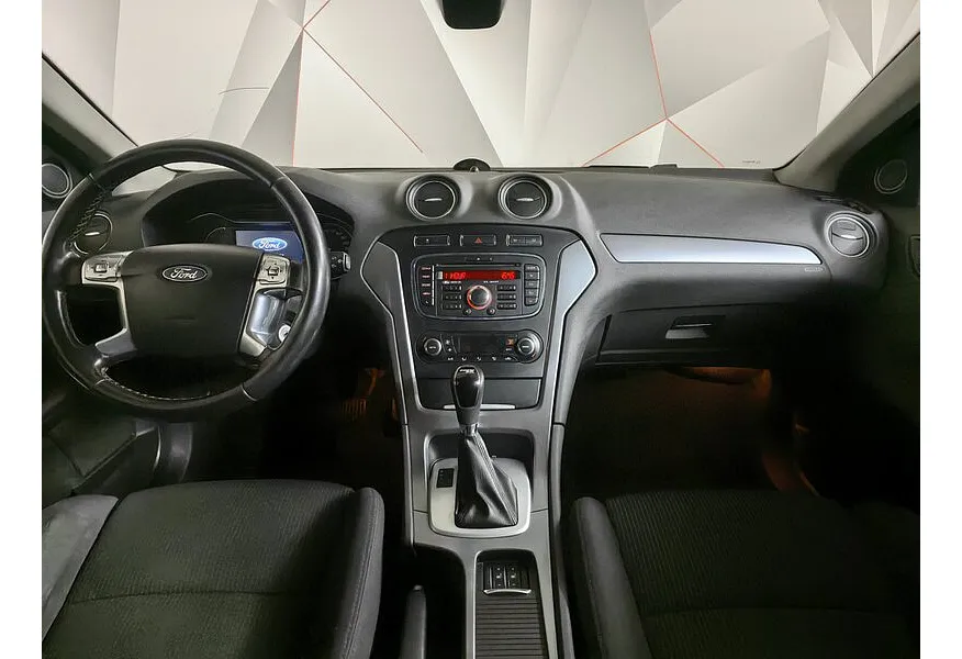 Ford Mondeo 2.0 EcoBoost PowerShift (200 л.с.) Titanium Коричневый в АВИЛОН. Слайд №13