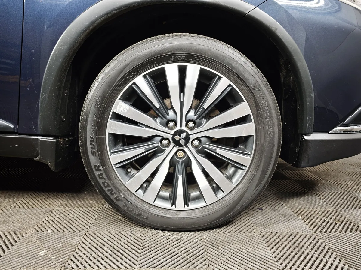 Mitsubishi Outlander 2.0 MIVEC CVT 4WD (146 л.с.) Intense Plus Синий в АВИЛОН. Слайд №9
