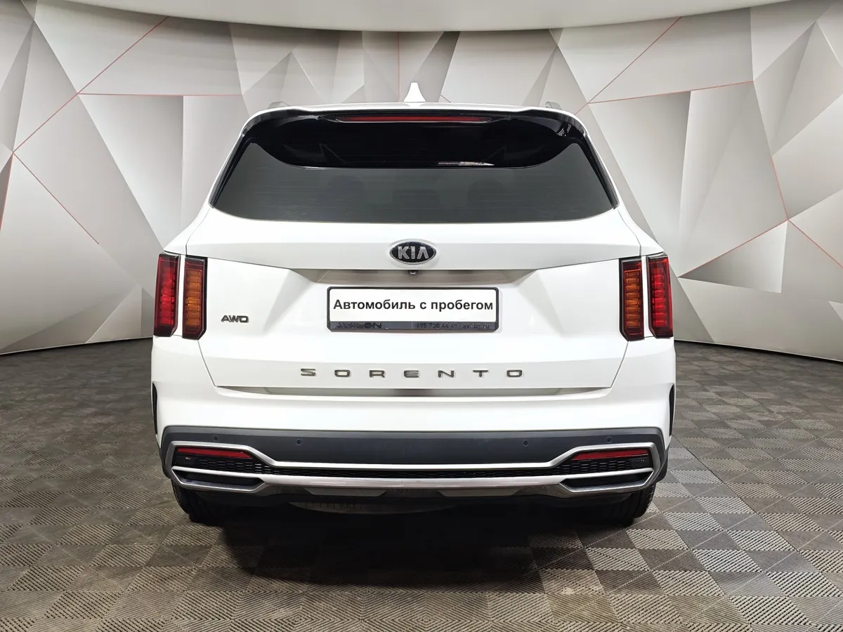 Kia Sorento 2.5 MPI 4WD AT (180 л.с.) Comfort Белый в АВИЛОН. Слайд №8