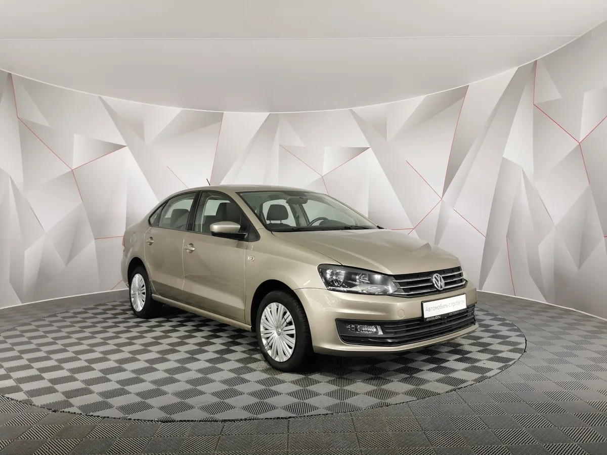 Volkswagen Polo 1.6 MPI AT (110 л.с.) Бежевый в АВИЛОН. Слайд №3