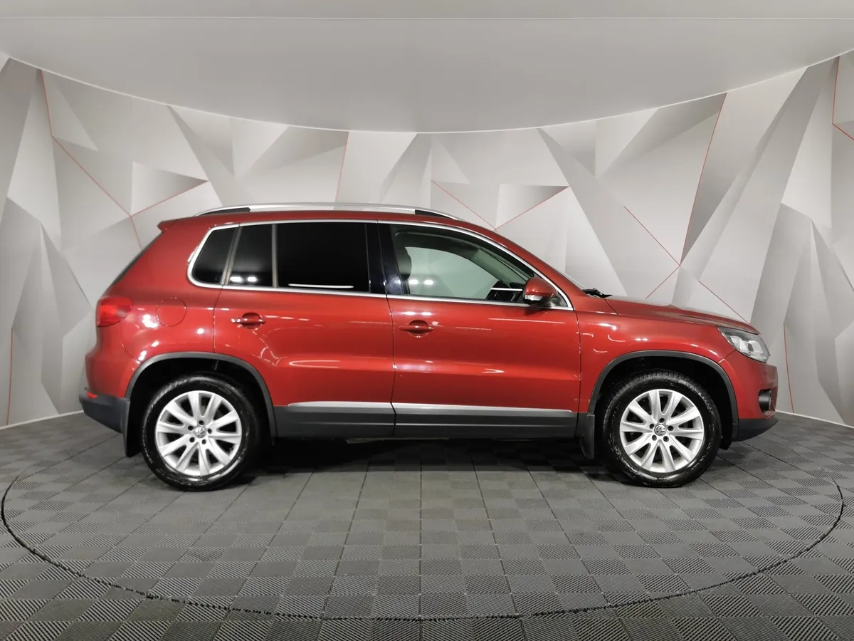 Volkswagen Tiguan 2.0 TSI 4Motion AT (170 л.с.) Trend & Fun Красный в АВИЛОН. Слайд №6