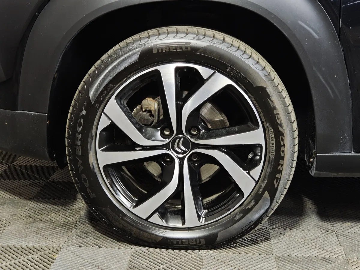 Citroen C3 AirCross 1.2 AT (110 л.с.) Shine Черный в АВИЛОН. Слайд №9