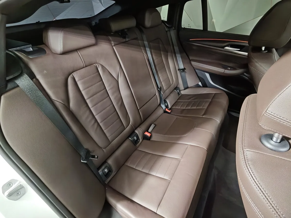 BMW X4 xDrive20i Steptronic (184 л.с.) Base Локальная сборка Белый в АВИЛОН. Слайд №14